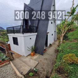 Cabaña 8 con jacuzzi y vista hermosa al embalse Peñol - Guatapé | Dakeva Glamping